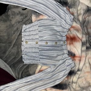 Aeropostale XS long sleeve puffy crop top